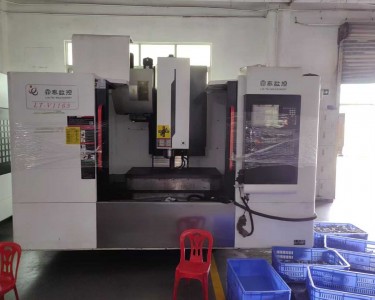 立式加工中心 1160 霖泰