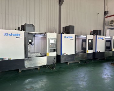 立式加工中心 EM1000A 蕙勒