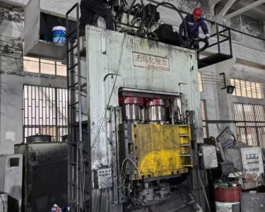 框架式油压机 1000T 亿佳尔