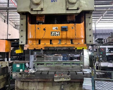 气动冲床 315T 浙锻
