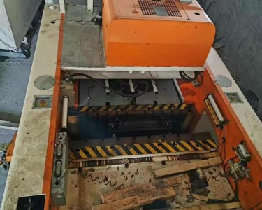 气动冲床 160T 扬力