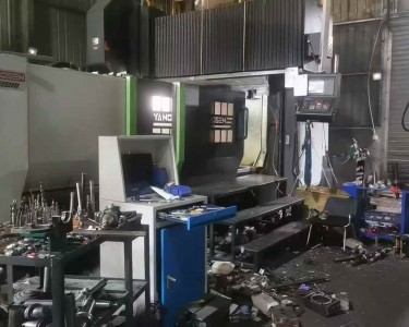 龙门加工中心 3023 扬森