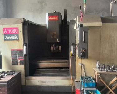 立式加工中心 1060 亚崴