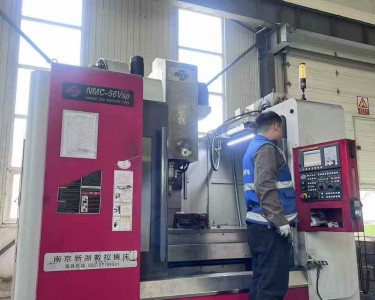 立式加工中心 56v 新浙