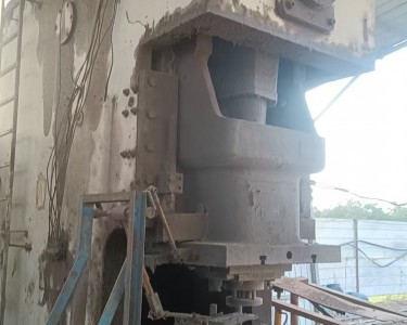 气动冲床 400T 扬立
