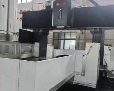龙门加工中心 4033 台群