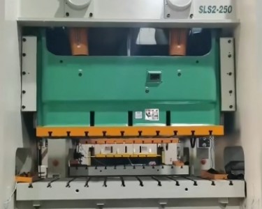 气动冲床 250T 协易