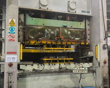 气动冲床 250T 协易