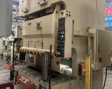 气动冲床 110T 金丰