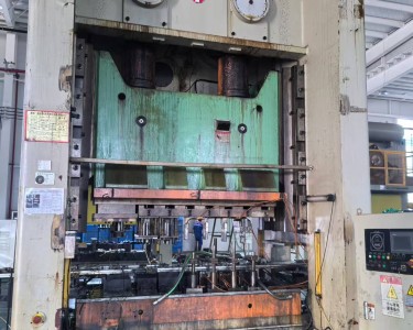 气动冲床 JM36-315 扬力