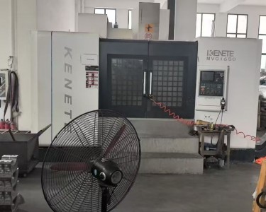 立式加工中心 1680 克纳特