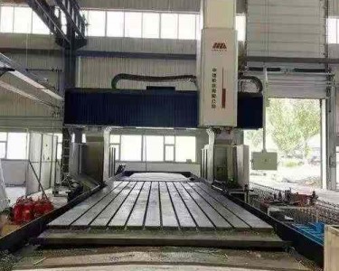 龙门加工中心 2560 中捷